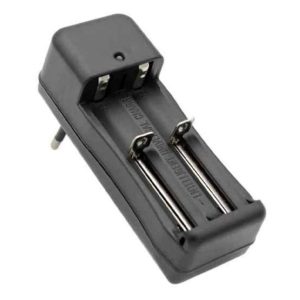 CARGADOR UNIVERSAL PARA PILAS DOBLE