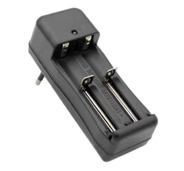 CARGADOR UNIVERSAL PARA PILAS DOBLE