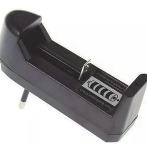 CARGADOR UNIVERSAL PARA PILAS
